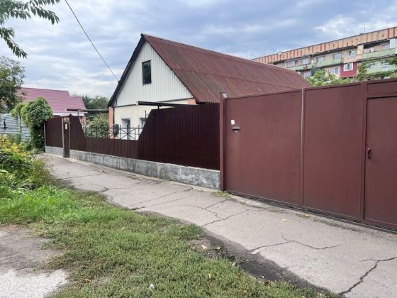 Продається окремий житловий будинок по вул. Грушевського. Галина Черкаси