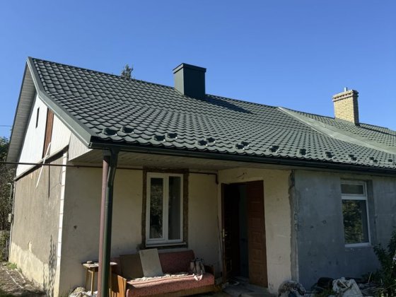 Продам 1/2 будинка з окремим двором Черновцы