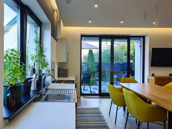 Будинок, що зміцнює сім'ї, Київ Осокорки Славутич 53я-Садова буд.64 Київ