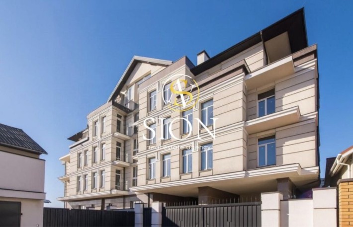 Продаж будівлі в центі Києва, Печерськ, 5.500м2, 21 сотка. - фото 1