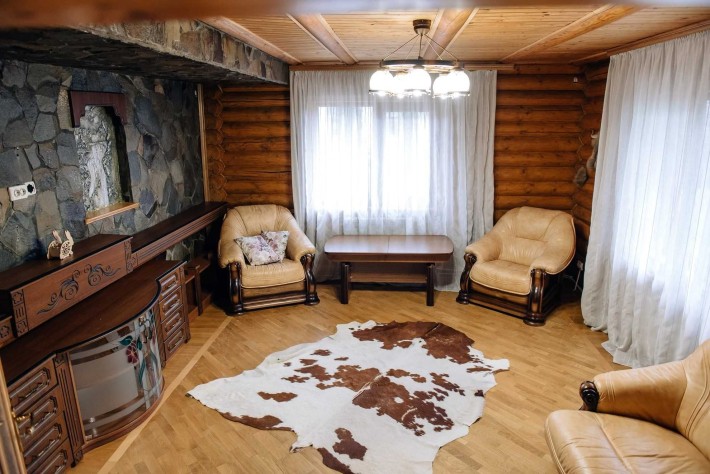 Продаж жилого особняка в прицентральній частині міста Чернівці - фото 1