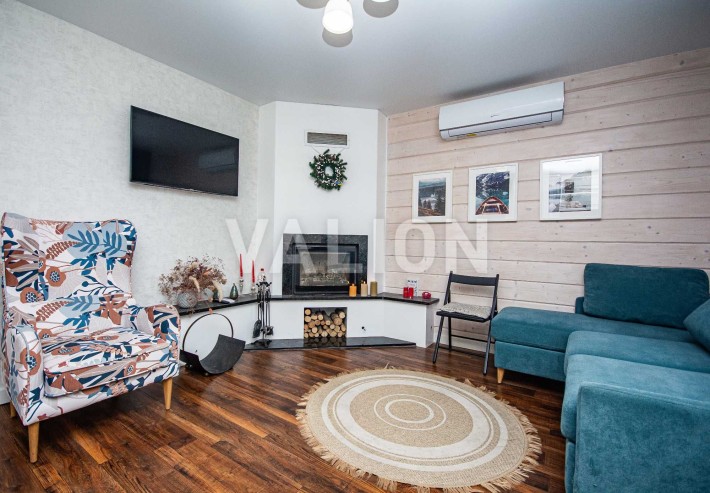 Продається будинок/дача з басейном біля метро Осокорки та Славутич - фото 1