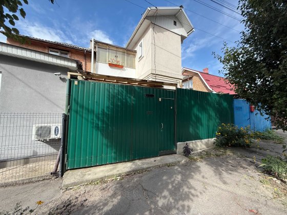 Частина будинку, Київ, метро Нивки 3 хв Киев