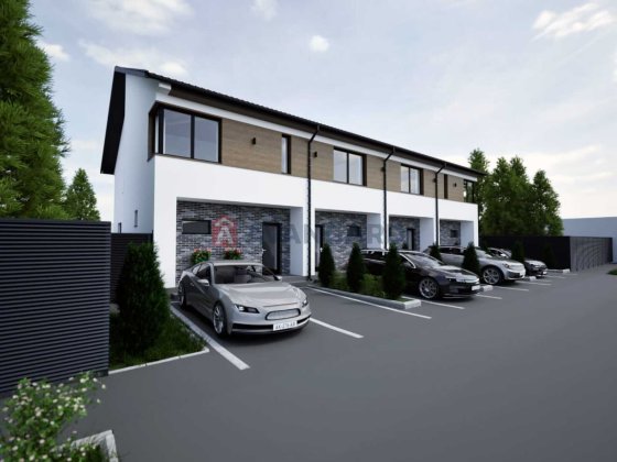 Продаєть таунхаус в тихому центрі міста Черкаси