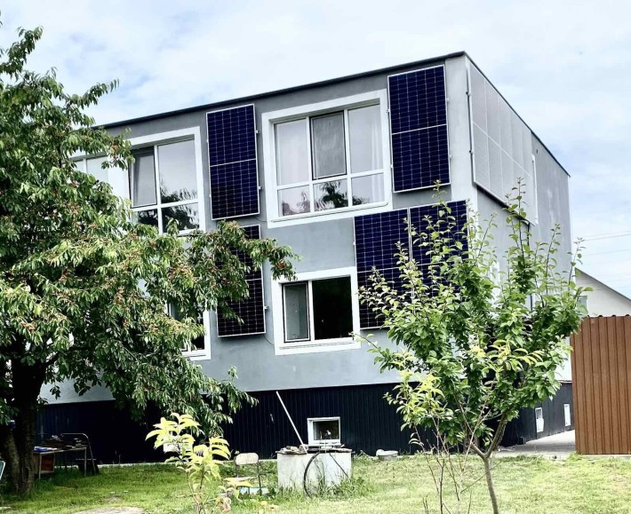 Гарний новий та просторий будинок з ремонтом р-н Олександрівка - фото 1