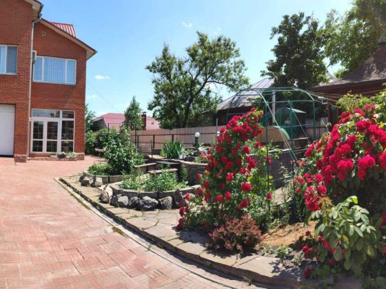 Сучасний 2-поверховий будинок по вул. Шевченко Чернигов