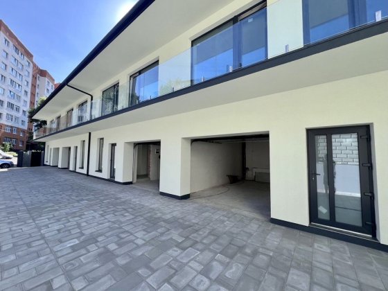 Продаж Котеджів в центрі міста вул.Глибока Ровно