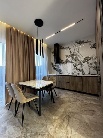 Продаж котеджу з дизайнерським ремонтом в р-н.Садовий - фото 1