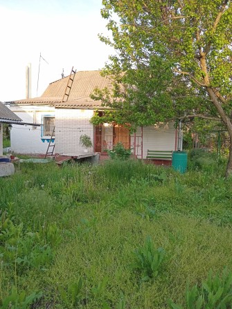 будинок за метро Бориспільська 30 хв. Зарядка авто, бомбосховище. - фото 1