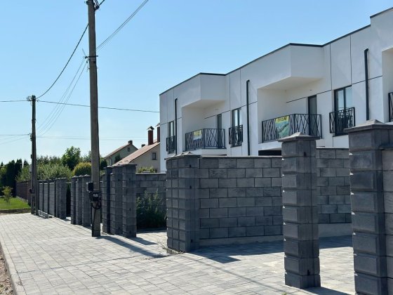 Котедж на Щасливому Рівне