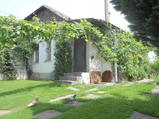 Дом Либідська, пол дома  7,5 сот ділянка Печерський район Киев