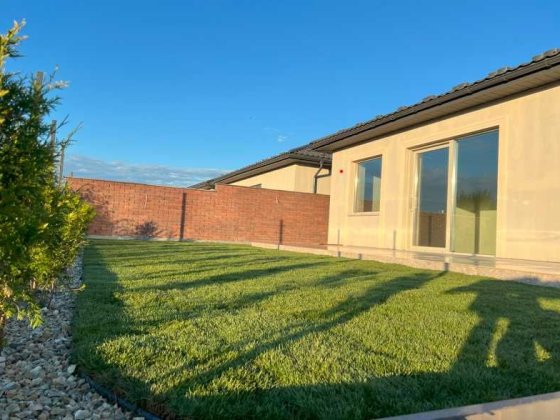 Продаж затишних котеджів Ужгород