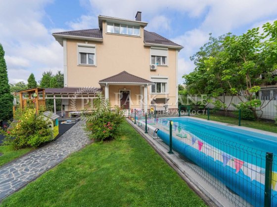 Продам будинок поблизу Лубенської, тихий центр, басейн, Печерськ Киев