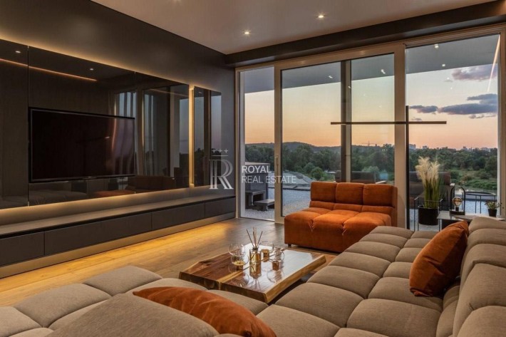 Продаж будинку Київ 5к 280м2 КМ Коник Голосіївський - фото 1