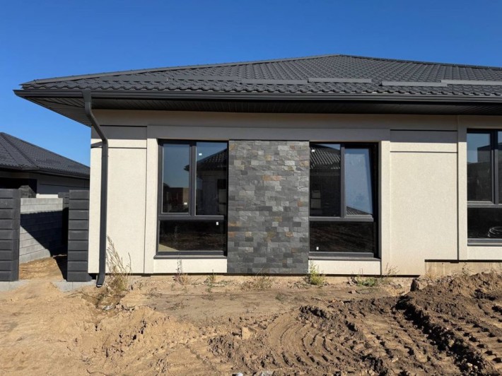 Продам котедж дуплекс з міськими комунікаціями - фото 1