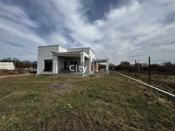 Продається великий будинок в Ужгороді за привабливою ціною Ужгород