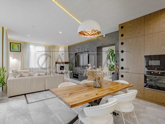 СРОЧНО!Продажа дома с бассейном, 180 м2, Чапаевка, Столичное шоссе Киев