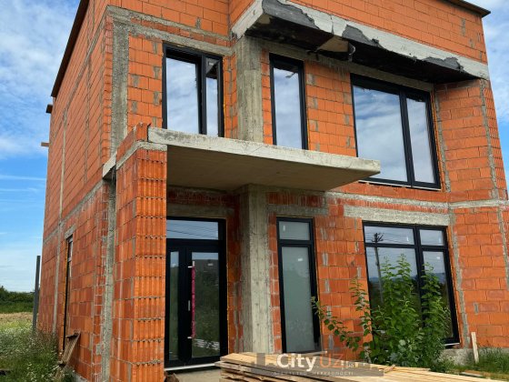 Продається будинок у котеджному містечку закритого типу Ужгород