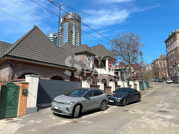 Печерськ Центр Метро Либідська Звіринецька приватний будинок Газ Гараж - фото 1