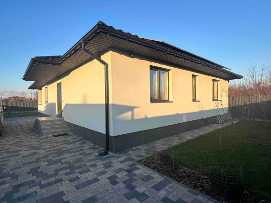 Сучасний будинок у районі «Садовий», Ужгород Ужгород