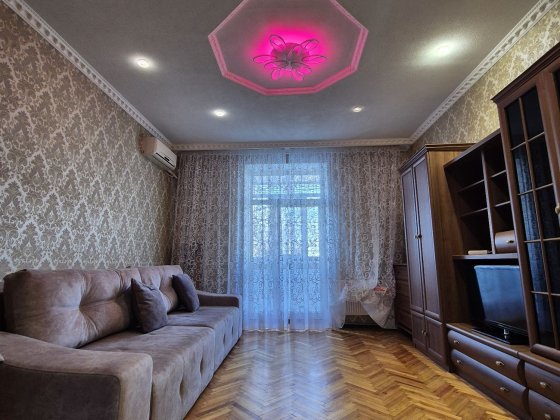 Сдам  3 к квартиру ,р-н Центра с А.О. Кам'янське