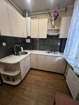 Сдается 2-комнатная квартира в центре города с газовым АО - фото 1