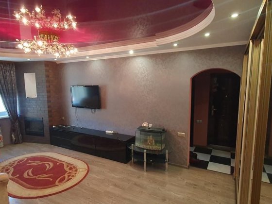 Сдам 3-х комн. квартиру с АО на л/б 10 мкрн. Кам'янське