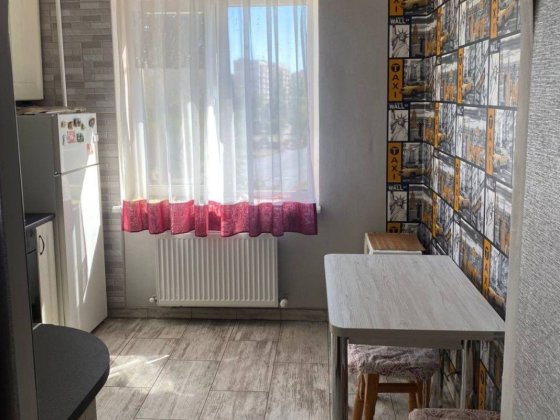 Сдам 2х комнатную квартиру левый берег 10й район Кам'янське