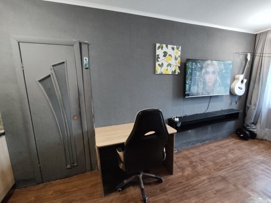 Оплата за год вперед! 2-3 комнатная Квартира + студия, мастерская, ск Кам'янське