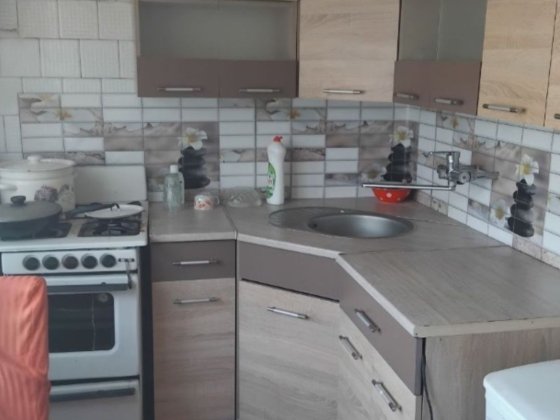 Сдам 4 комнатную квартиру.