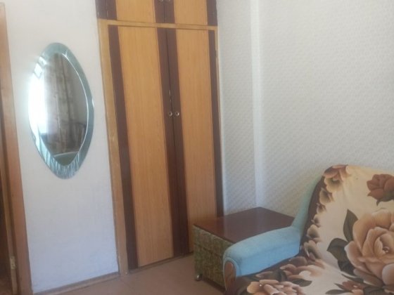 Сдам молосемейку на длительно без выселения на лето ул 1 мая дом 11 . Чорноморськ