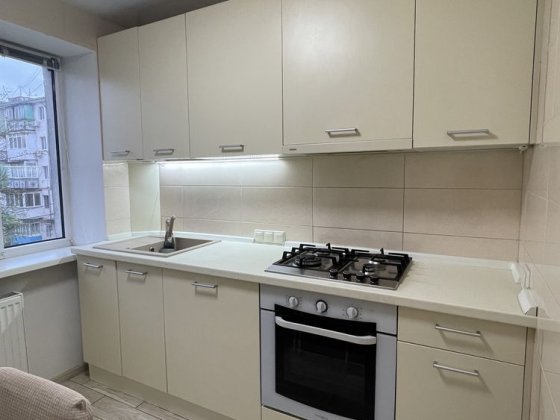 Сдам на Длительный срок 2х ком.квартиру на Данченко; р-н АТБ Чорноморськ