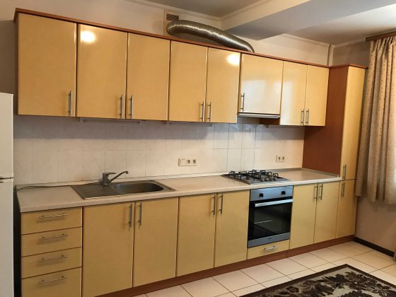 Долгосрочная аренда однокомнатной квартиры в Черноморске. Монолит. Черноморск