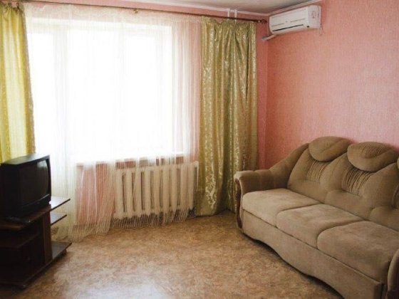 Сдам до лета недорого свою 1-но комнатную квартиру. Черноморск