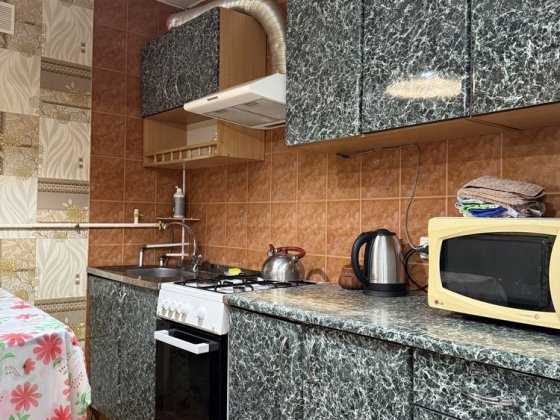 Здається двокімнатна квартира з кухнею-студією в Чорноморську до літа. Черноморск