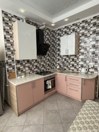 Сдам 1к квартиру в Новом доме на Мая! - фото 1