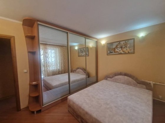 Сдам 3 ком квартиру  на низком этаже Черноморск