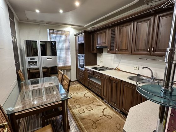 Здам 3-кімнатну квартиру Каменец-Подольский