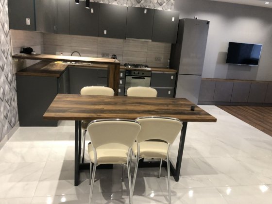 Сдам Большую 2 ком квартиру  в Монолите Чорноморськ