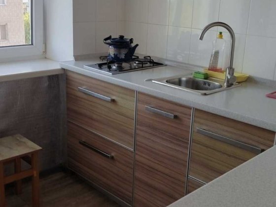 Сдам на год и более 4 комнатную квартиру с удоствами Чорноморськ