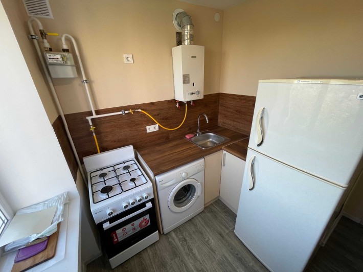 Оренда 2к. квартири, центр, район лікарні - фото 1