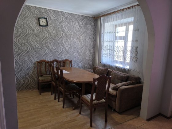 Просторная 2 комнатная квартира Черноморск