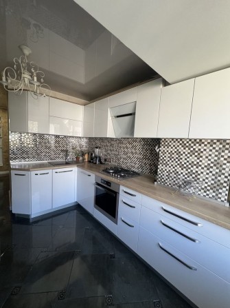 Сдам 2-х комнатную квартиру на длительно - фото 1