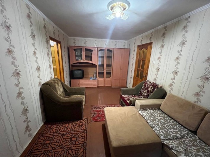 Сдам 2х комнатную в центре - фото 1