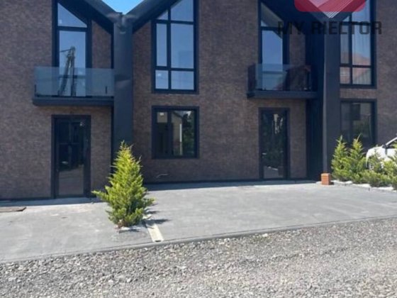 Продаж Таунхаусу з ділянкою! Ужгород