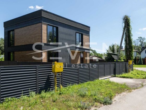 Продаж будинок 168 м2  Голосіївський район, Віта-Литовська (Чапаєвка) Киев