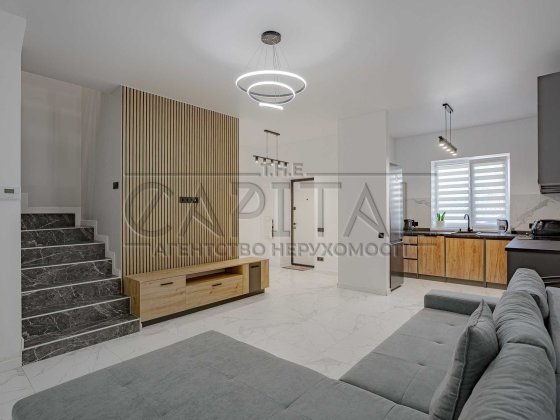 Продажа таунхауса с ремонтом. Осокорки,Славутич Київ