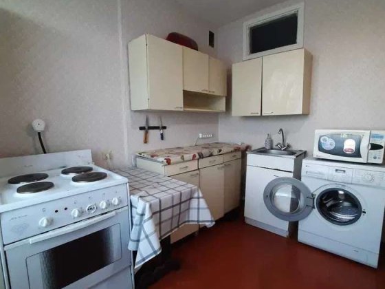 Продаж 2-к квартири вул. Сосницька 10 Київ