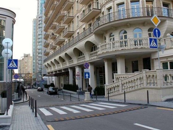 Продаж 2-кімнатної квартири по вул. Новоселицька, 10 Київ