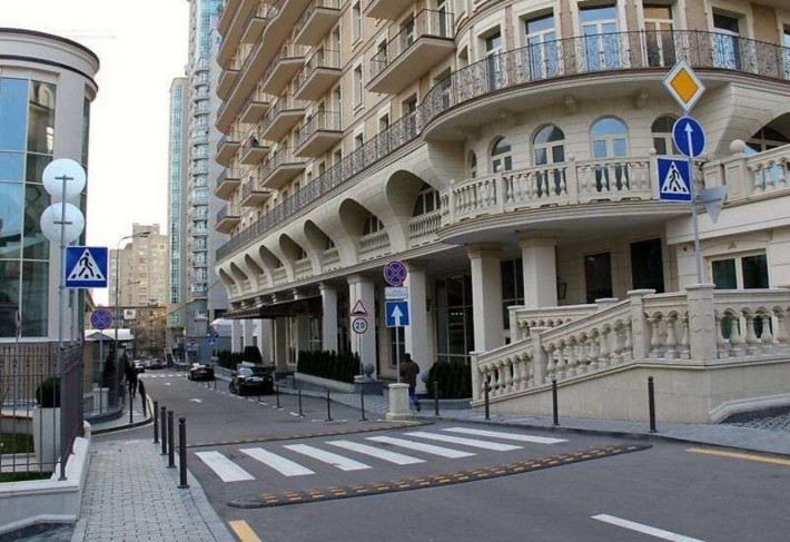 Продаж 2-кімнатної квартири по вул. Новоселицька, 10 - фото 1